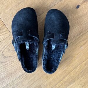 Birkenstock Boston shearling suede slides